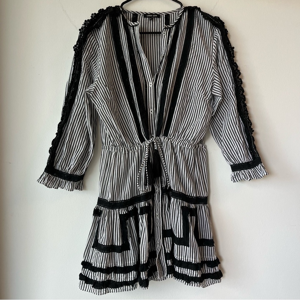 LOVE SAM Printed Stripe Black Lace Mini Dress XS Ruffles Boho Hippie Summer EUC